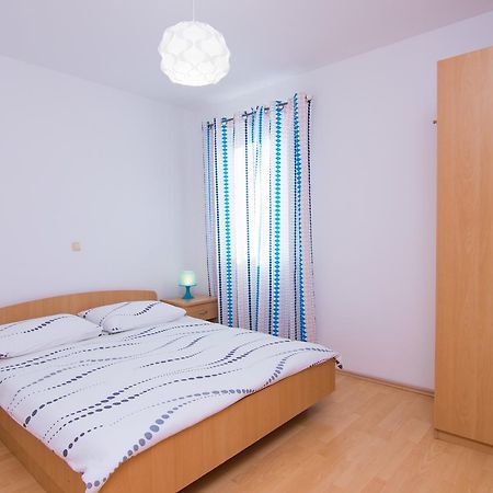 Apartament Elida Krk Town Zewnętrze zdjęcie